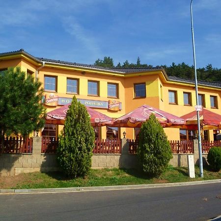 Hotel Pohadka モスト エクステリア 写真