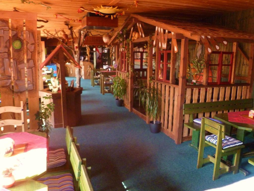 Hotel Pohadka モスト エクステリア 写真